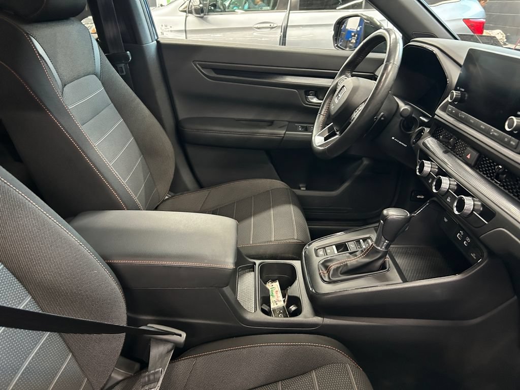 Used 2024 Honda CR-V Sport image 16