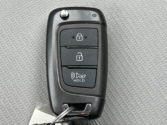 Certified 2023 Hyundai Venue SEL FWD image 33