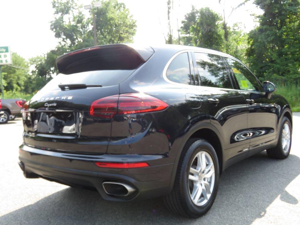 Used 2018 Porsche Cayenne AWD/4WD image 5