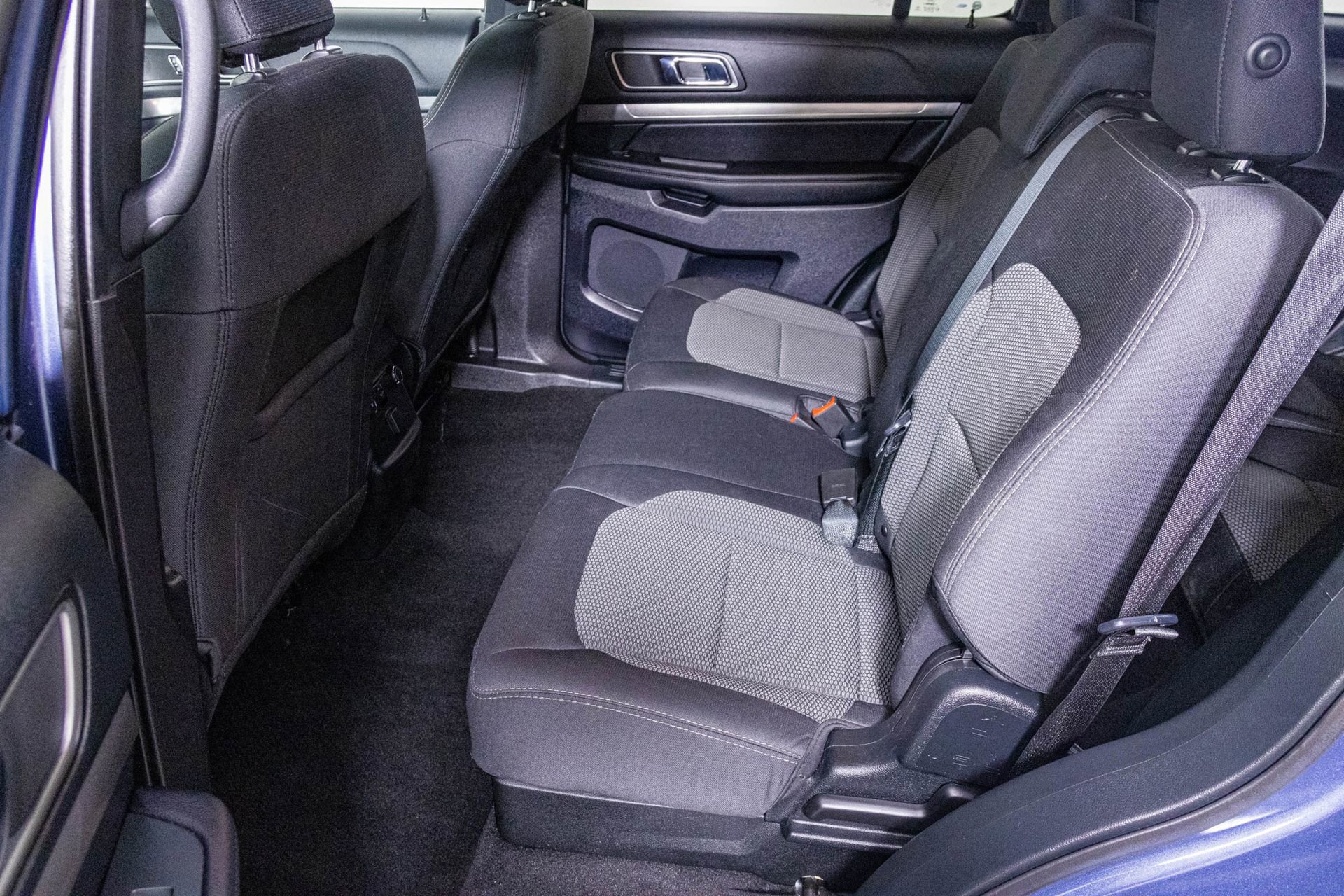 Used 2019 Ford Explorer XLT image 28