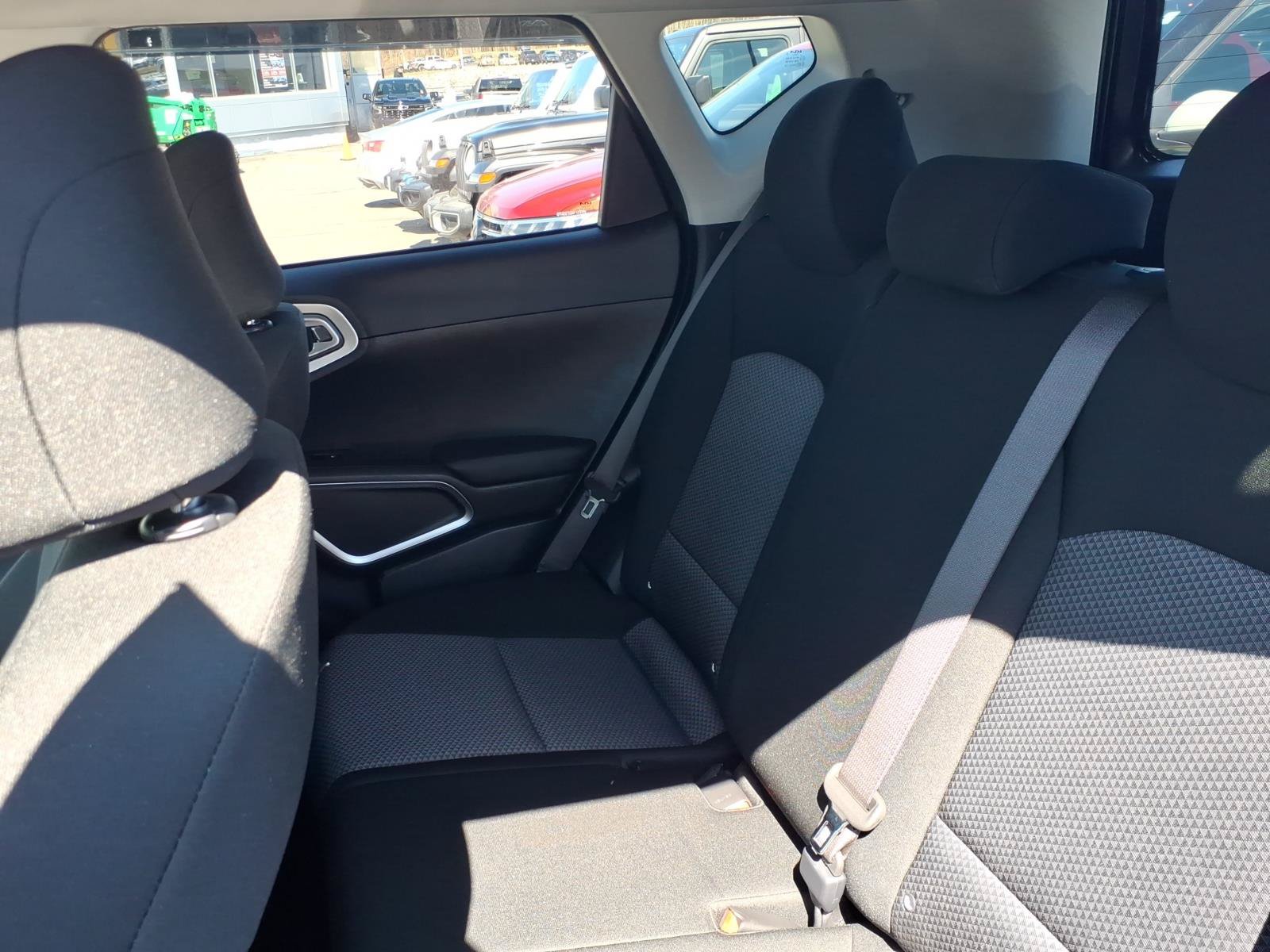 Certified 2023 Kia Soul S FWD image 8