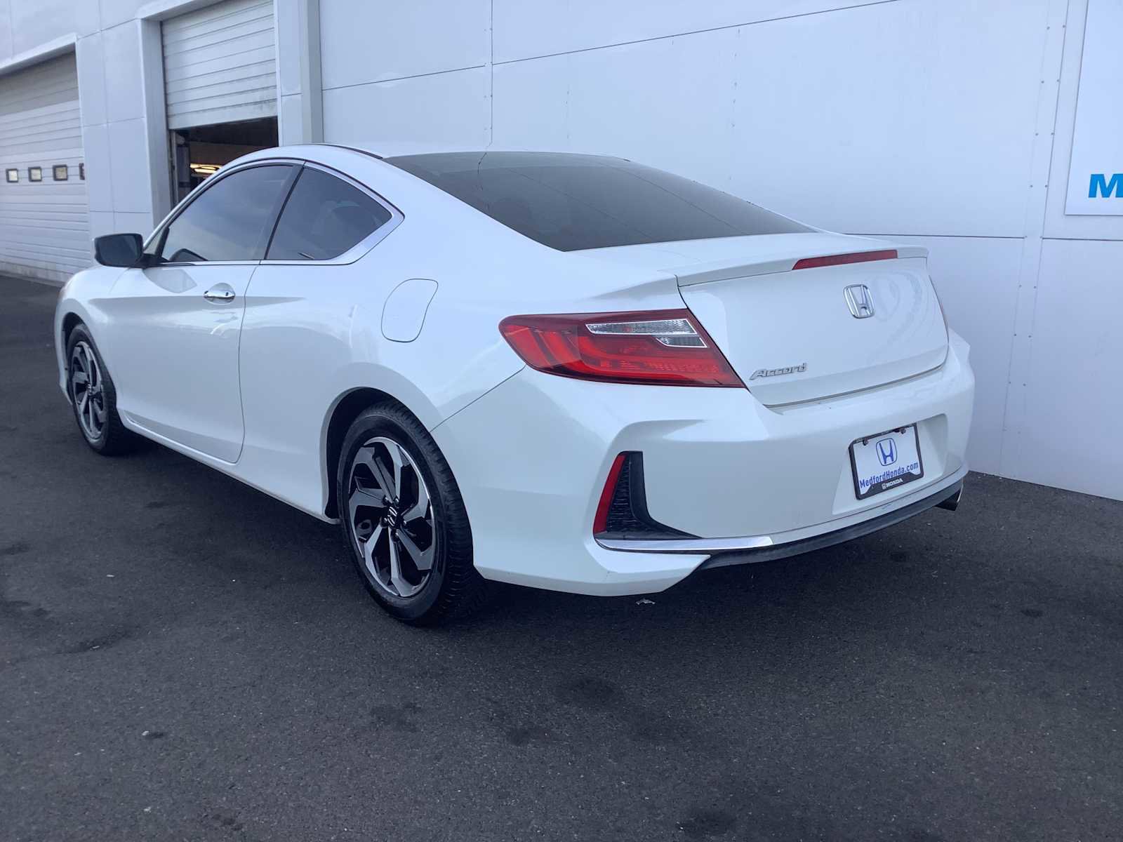 Certified 2017 Honda Accord LX-S image 4