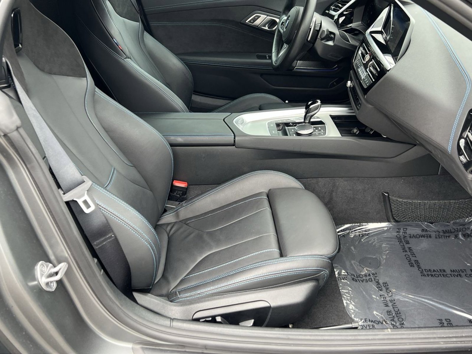 Used 2023 BMW Z4 M40i w/ Premium Package image 30