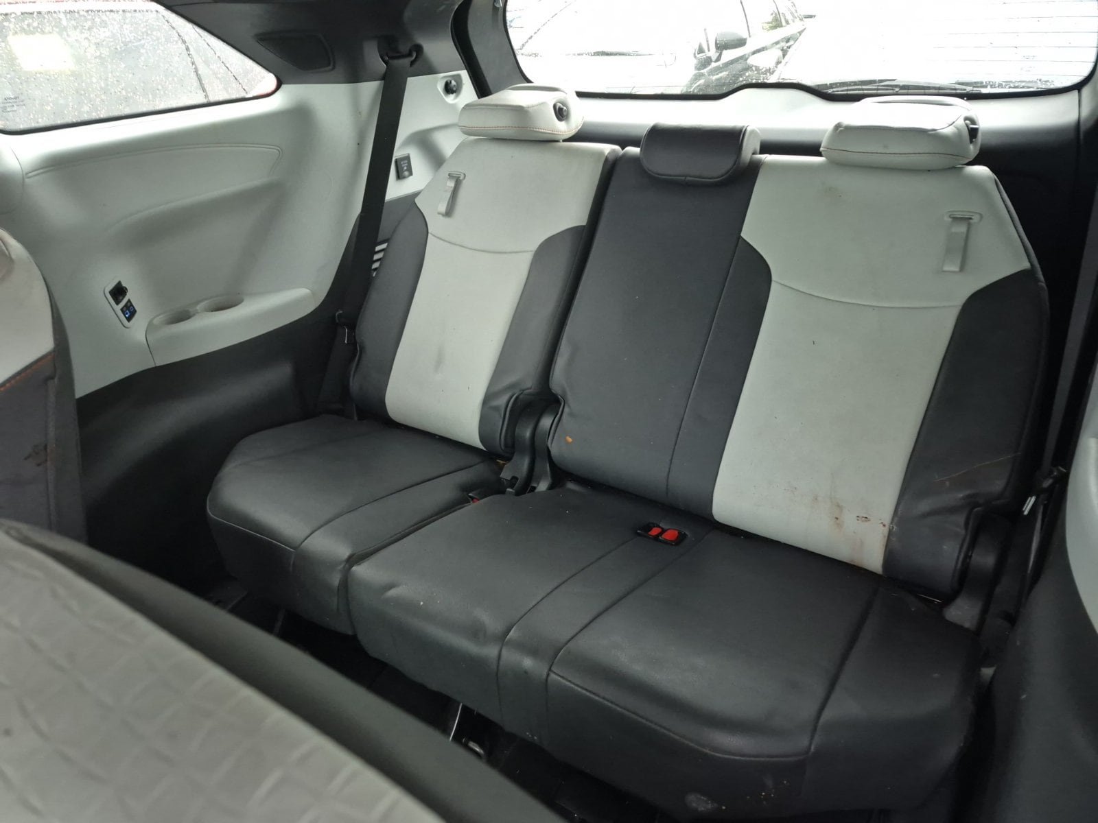 Used 2022 Toyota Sienna XSE AWD/4WD image 15