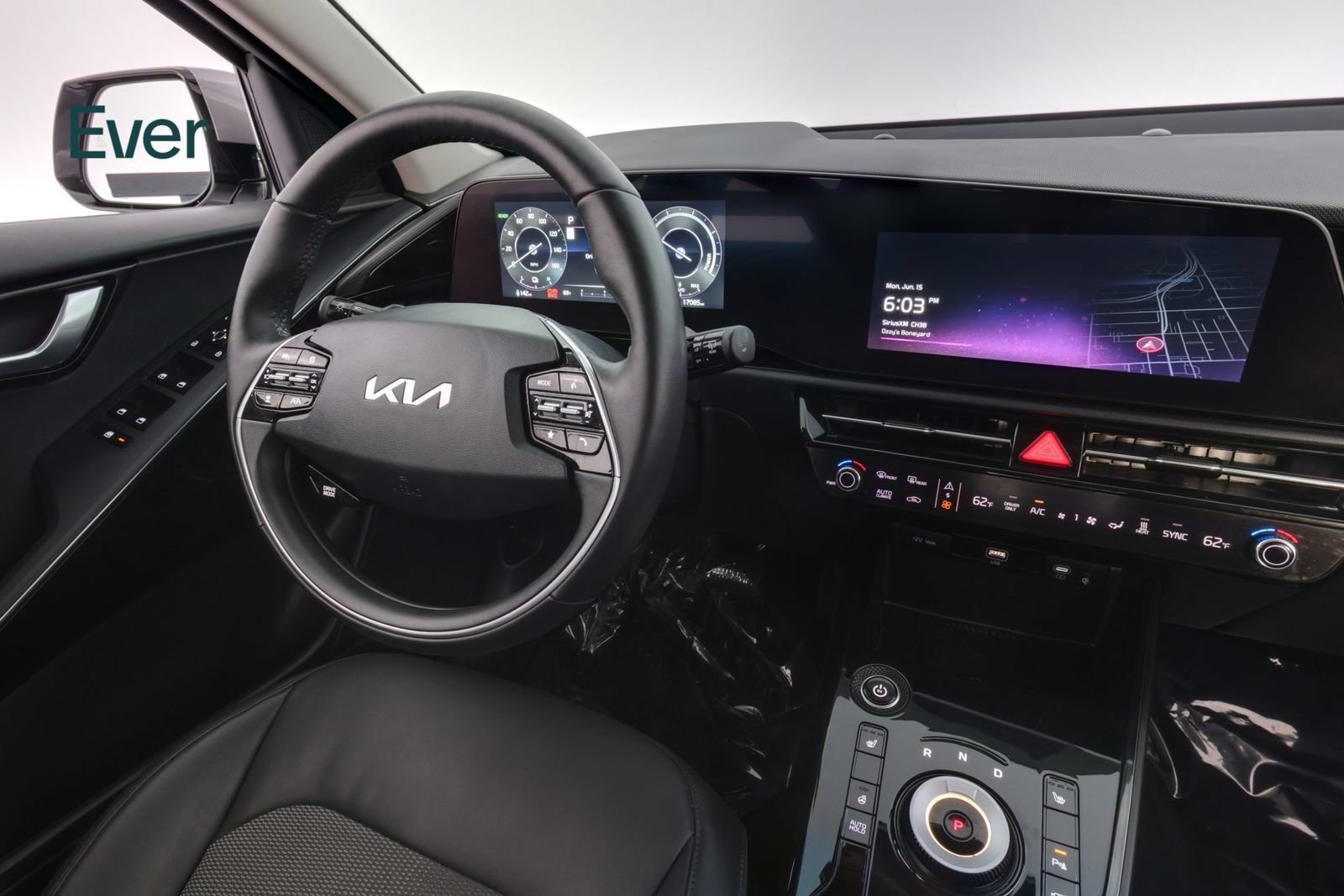 Used 2024 Kia Niro Wind w/ Wind Preserve Package FWD image 25