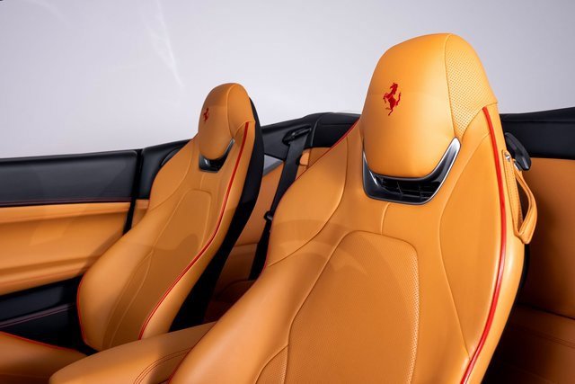 Used 2022 Ferrari Portofino M image 21