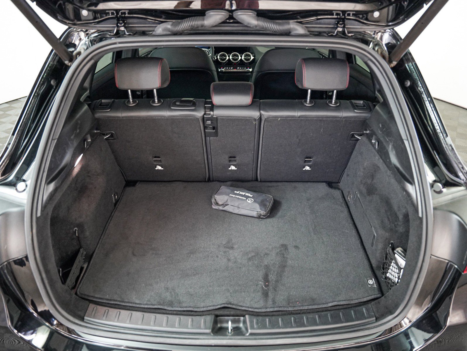 Certified 2023 Mercedes-Benz GLA 250 4MATIC w/ AMG Line Exterior image 8