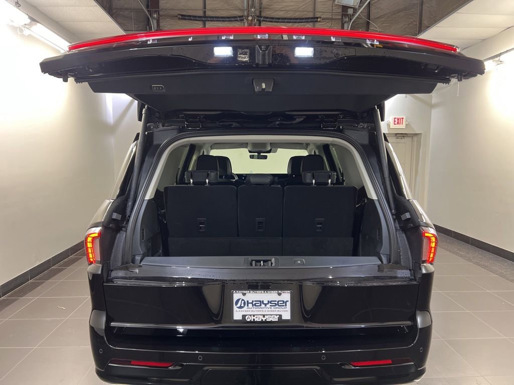 New 2026 Lincoln Navigator Premiere AWD/4WD image 28
