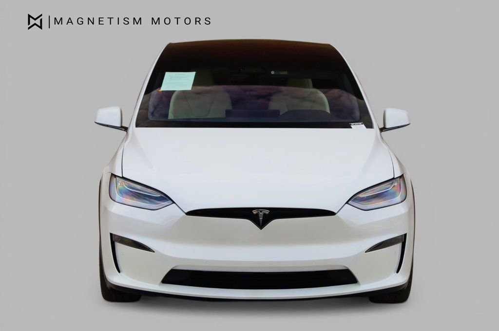 Used 2022 Tesla Model X Plaid image 9