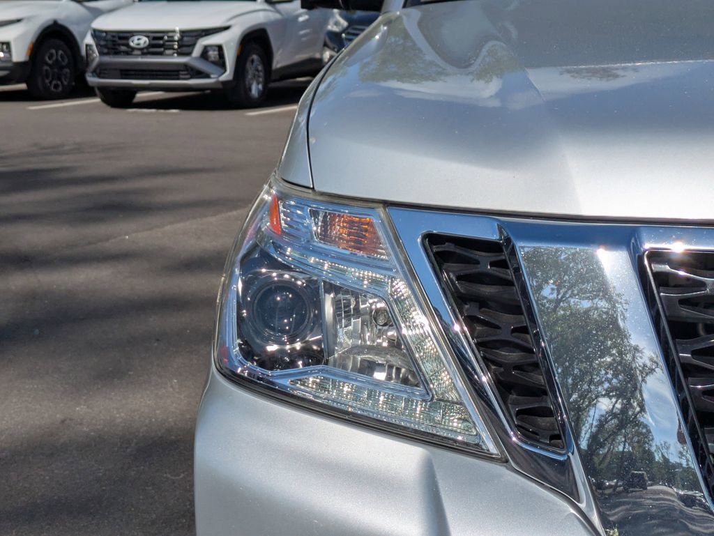 Used 2020 Nissan Armada Platinum w/ Captain's Chairs Package image 10