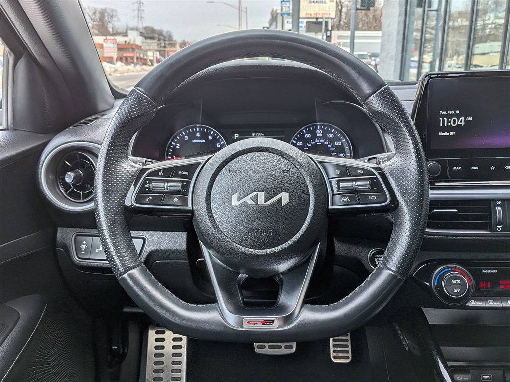 Used 2023 Kia Forte GT-Line image 13