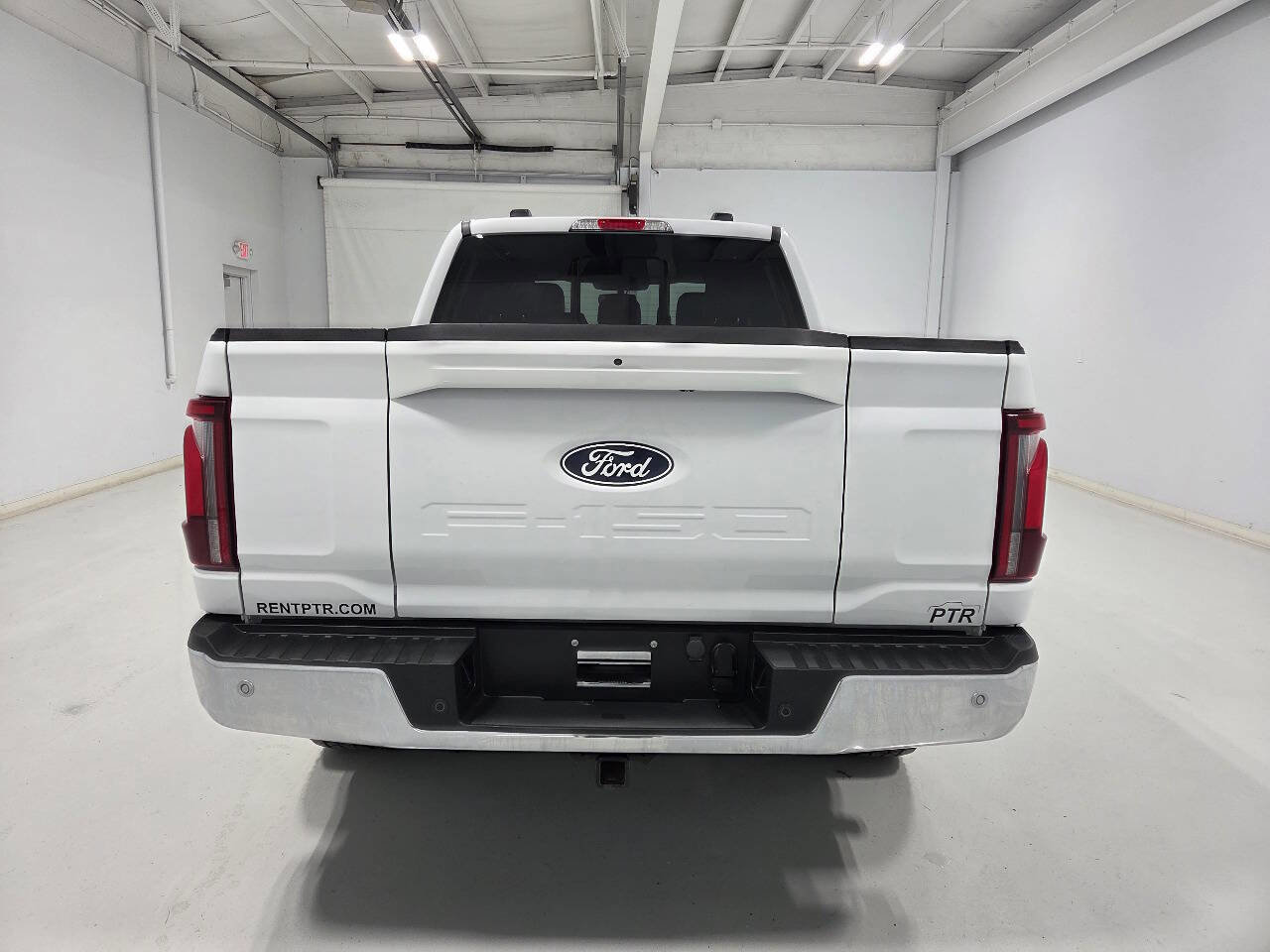 Used 2024 Ford F150 Lariat w/ Bed Utility Package AWD/4WD image 4