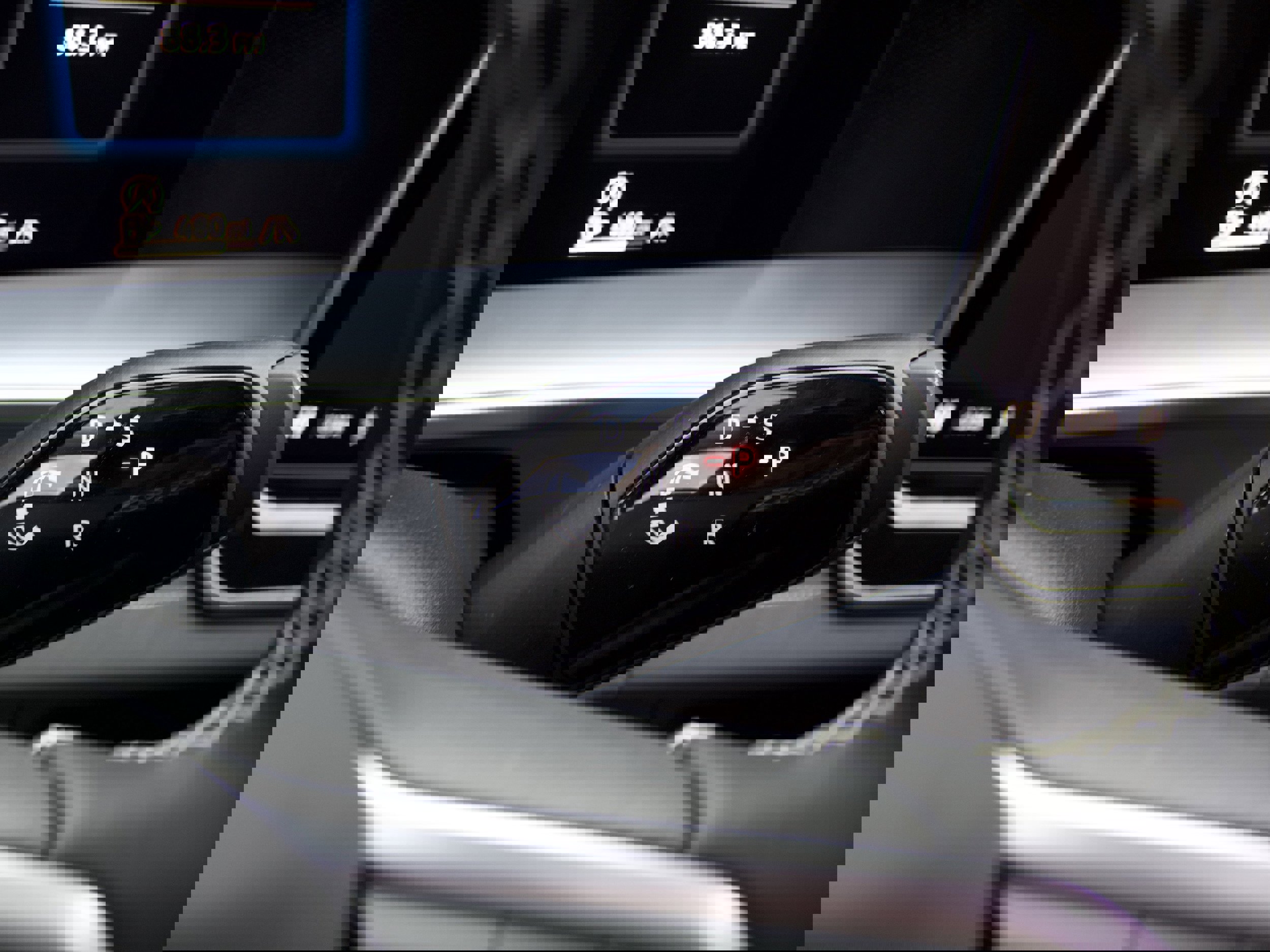 New 2025 Volkswagen Tiguan SE image 19