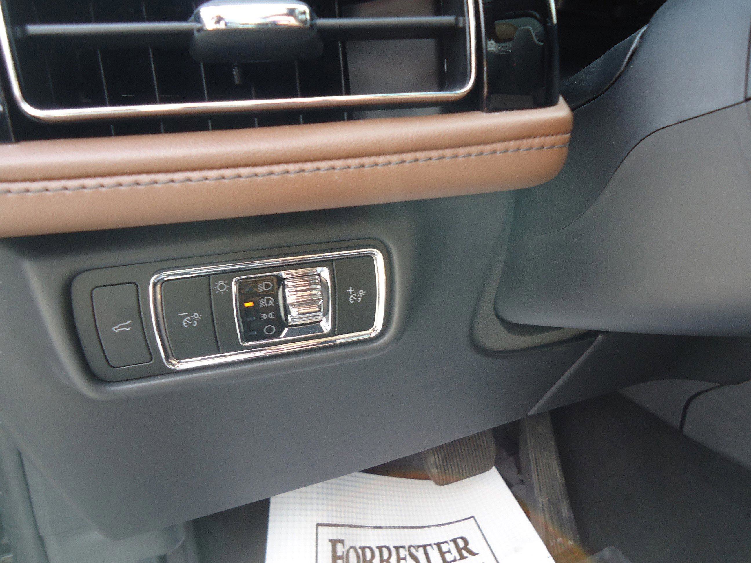 Used 2024 Lincoln Aviator Reserve w/ Equipment Group 201A image 14