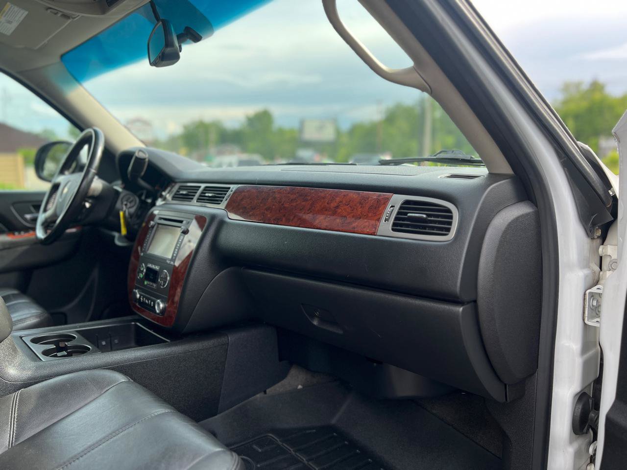 Used 2012 Chevrolet Tahoe LT AWD/4WD image 38