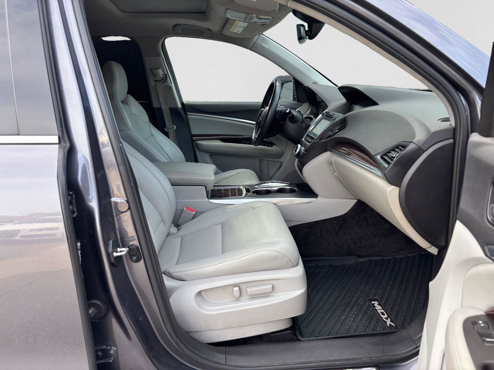 Used 2018 Acura MDX SH-AWD image 15