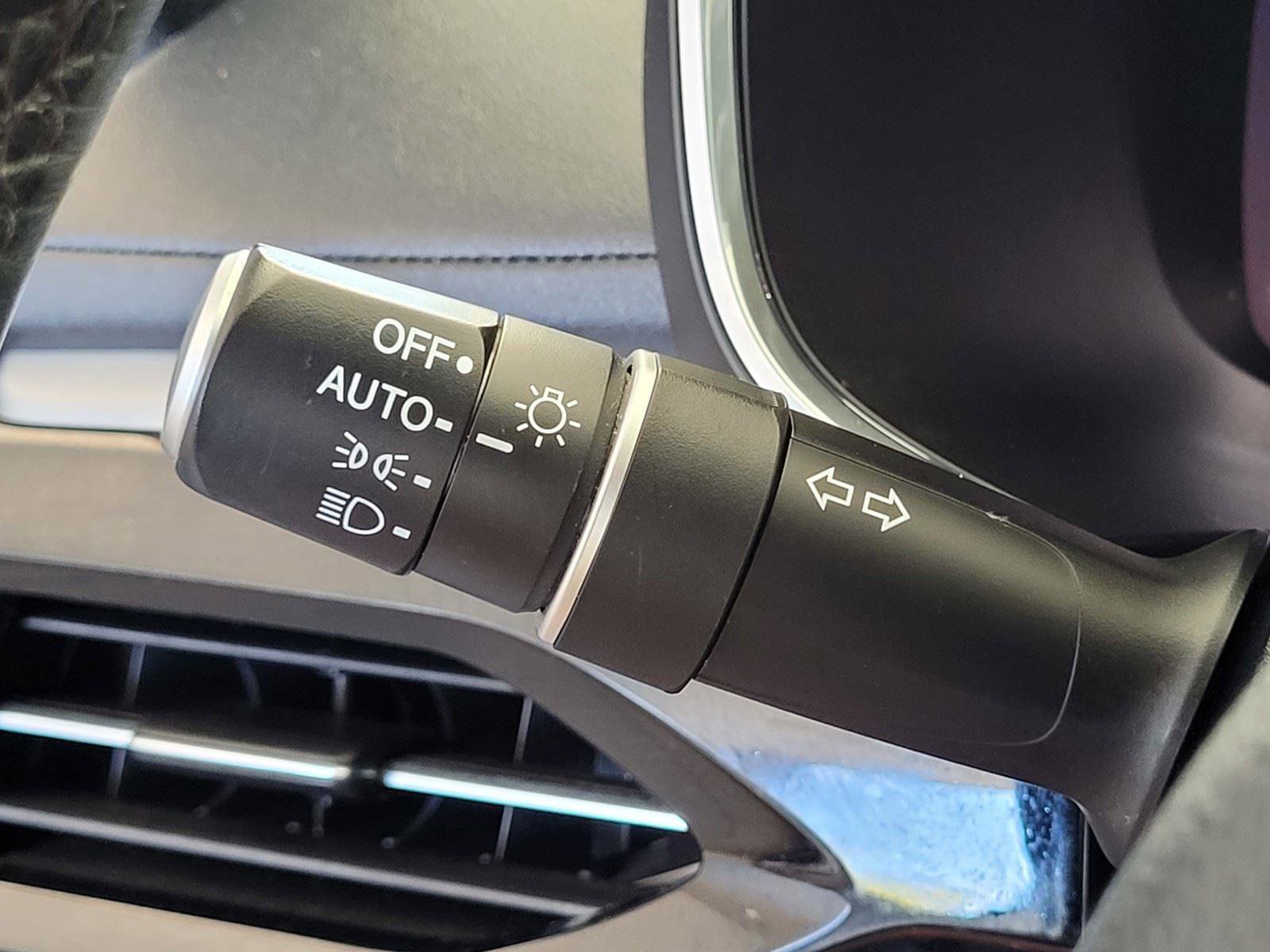 Used 2023 Acura MDX FWD w/ Technology Package image 34