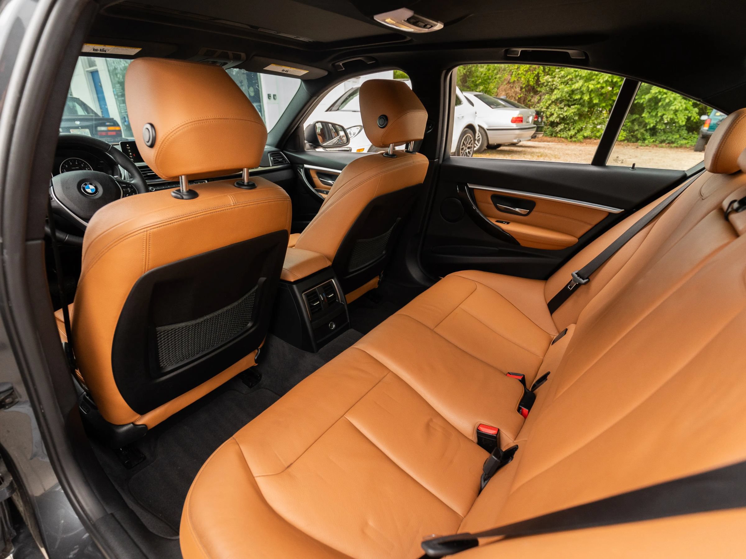 Used 2018 BMW 330i Sedan RWD image 31