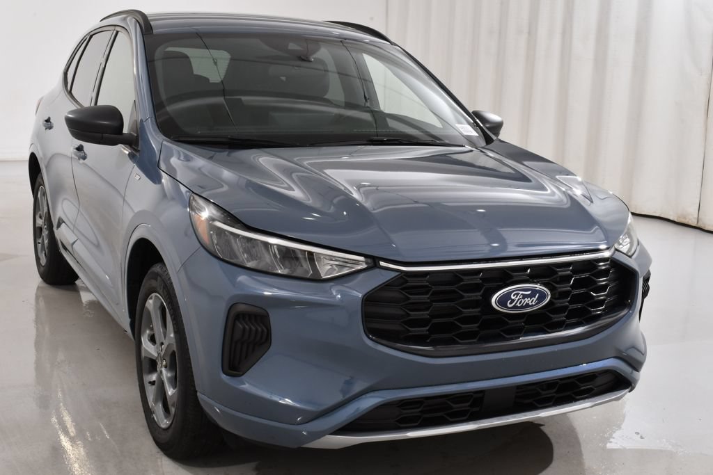 Used 2024 Ford Escape ST-Line w/ Tech Pack #1 AWD/4WD image 4