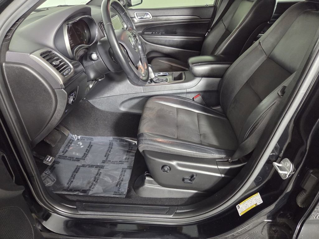 Certified 2019 Jeep Grand Cherokee Laredo w/ Laredo X Package image 11