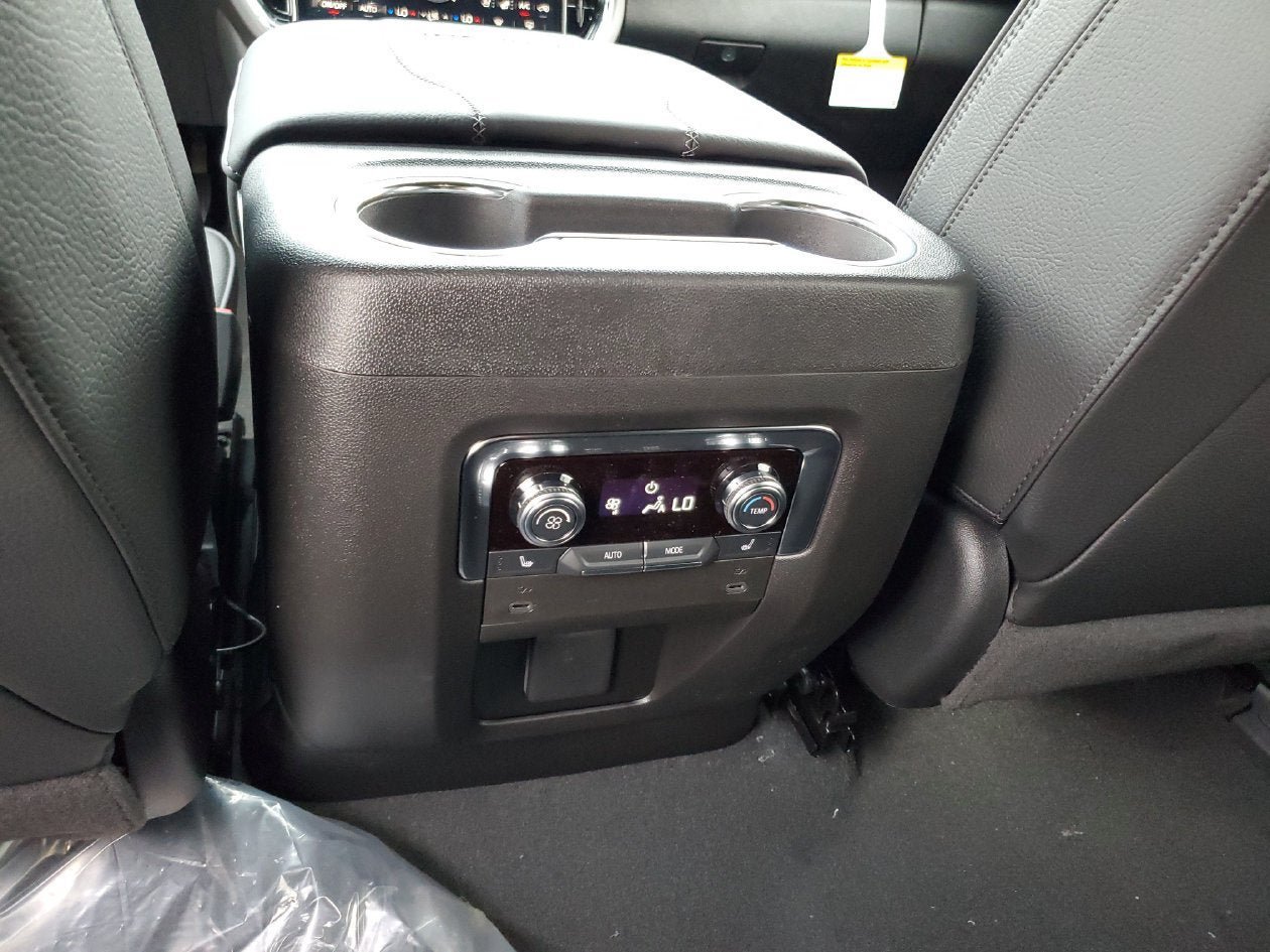 New 2026 GMC Yukon XL Denali RWD image 16
