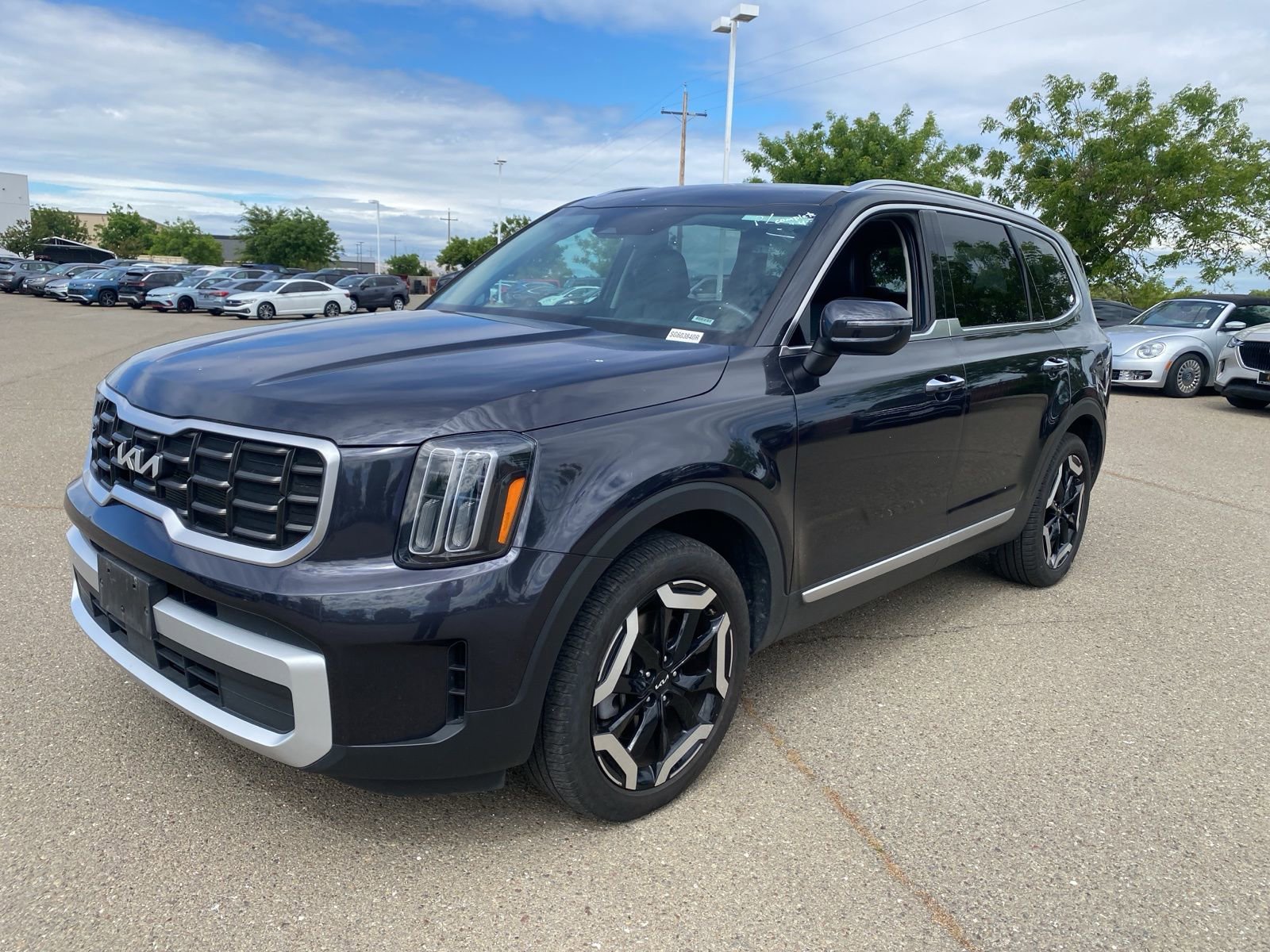 Used 2025 Kia Telluride S image 1