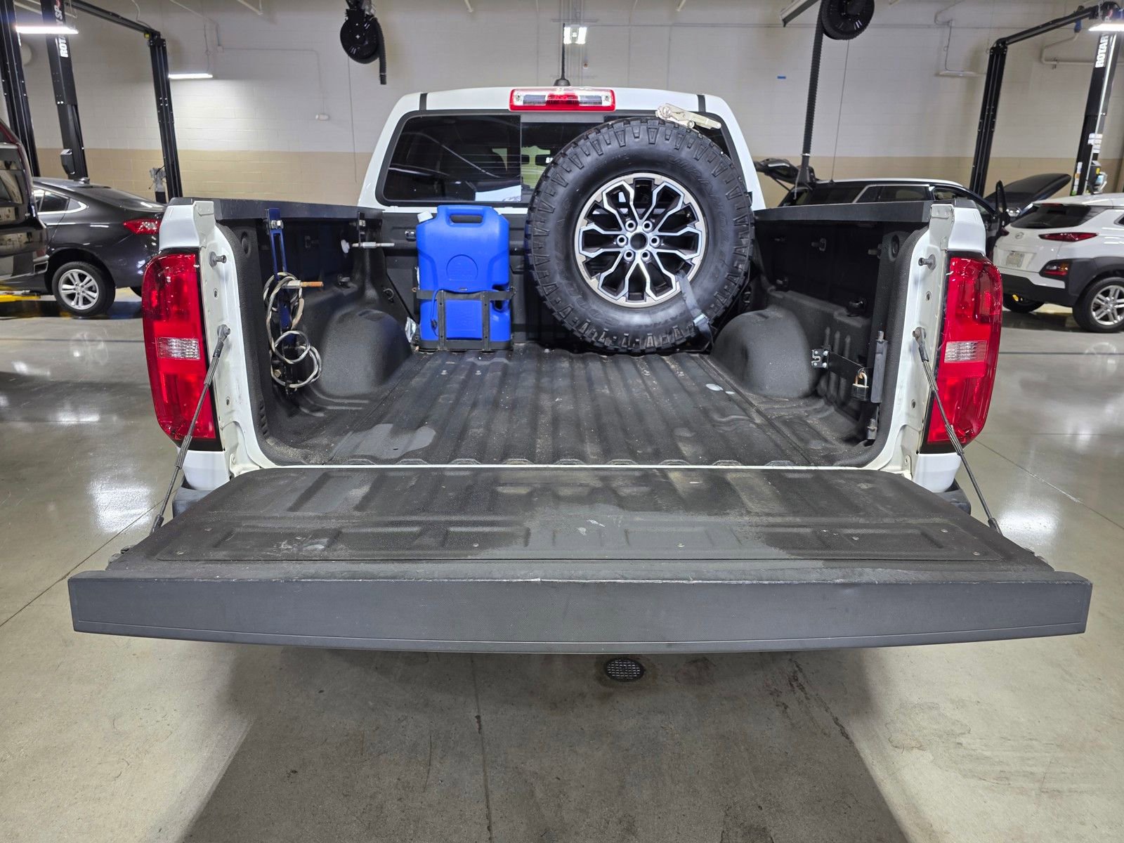 Used 2018 Chevrolet Colorado ZR2 AWD/4WD image 13