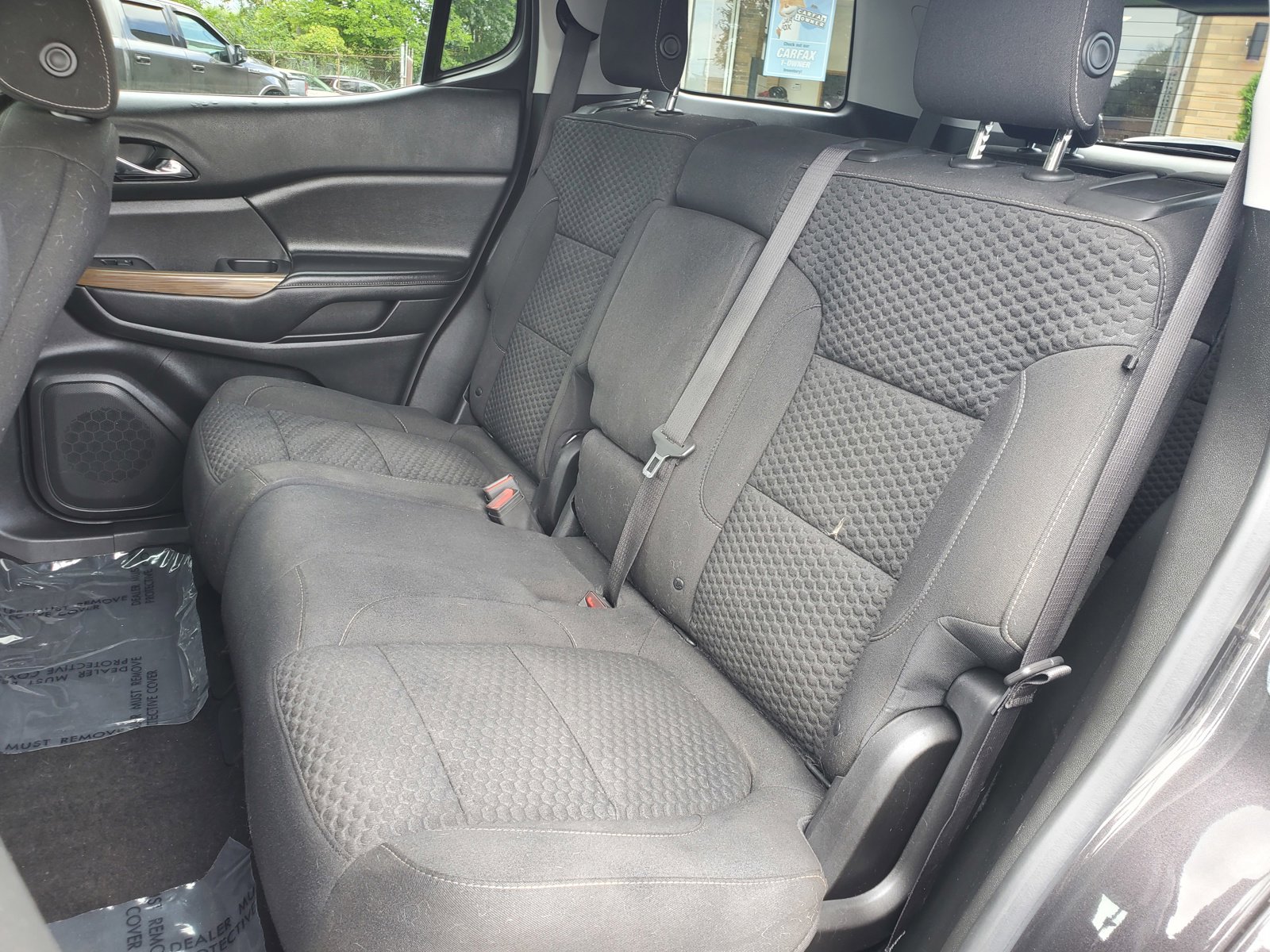 Used 2019 GMC Acadia SLE image 17