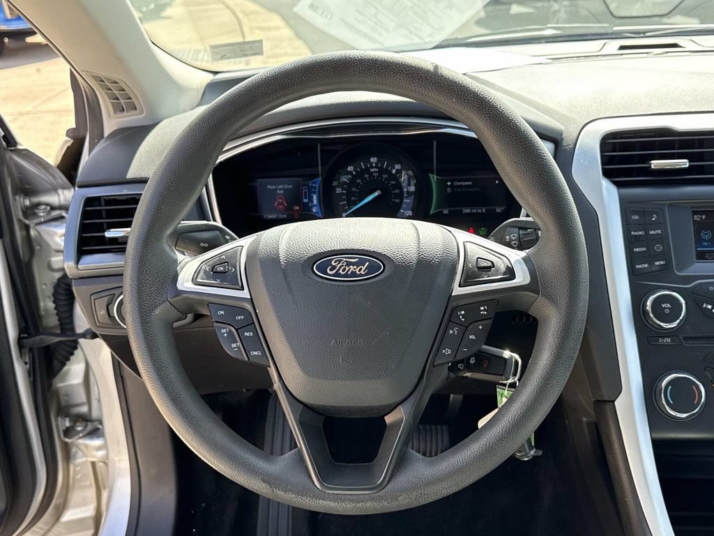Used 2015 Ford Fusion S FWD image 9