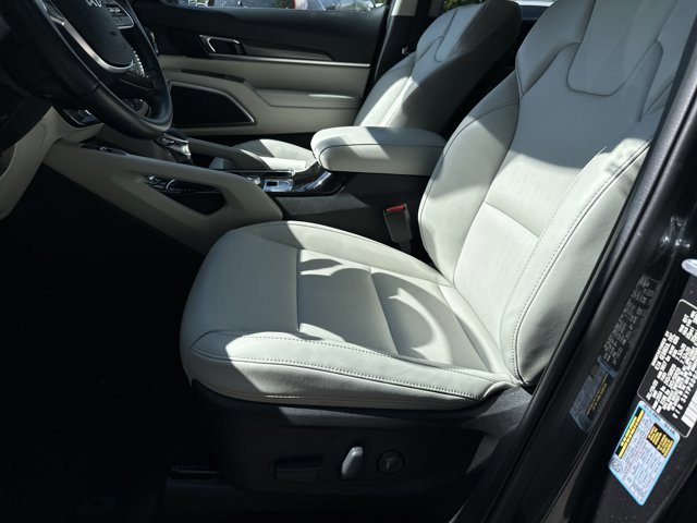 Certified 2024 Kia Telluride S w/ S Sunroof Package AWD/4WD image 10