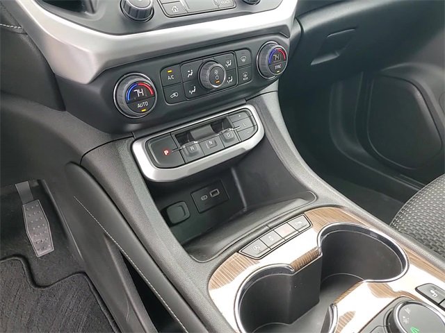 Certified 2023 GMC Acadia SLE w/ Driver Convenience Package image 18