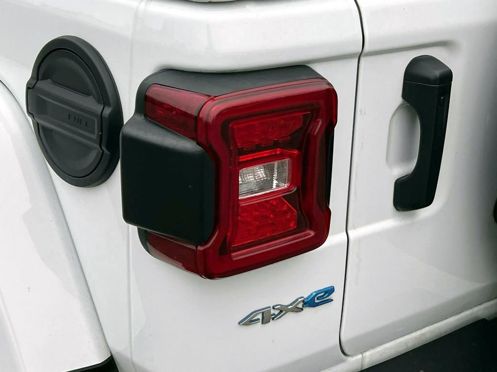 Used 2022 Jeep Wrangler Unlimited Sahara 4xe w/ Cold Weather Group image 9