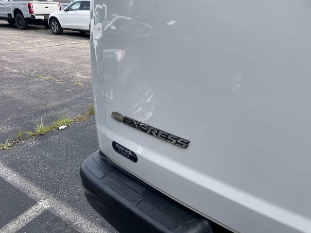 Used 2021 Chevrolet Express 2500 Extended w/ Driver Convenience Package RWD image 5