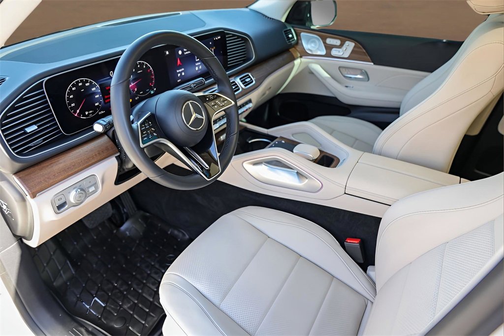 Used 2025 Mercedes-Benz GLE 350 4MATIC image 9