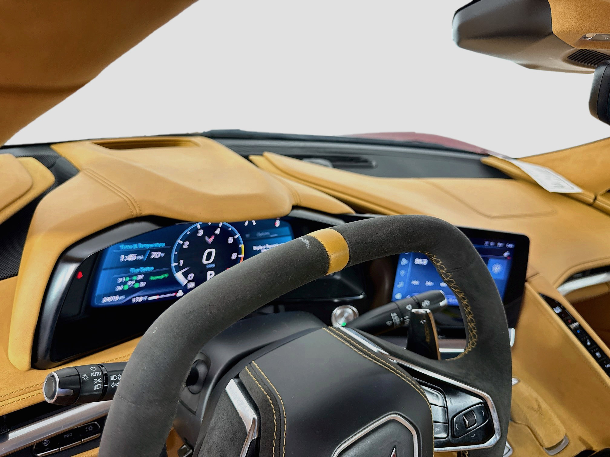 Used 2024 Chevrolet Corvette Stingray Premium Conv w/ Z51 Performance Package RWD image 11