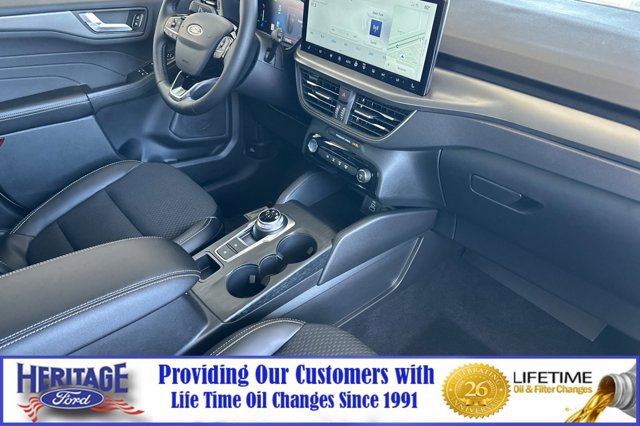 New 2025 Ford Escape SE w/ Class II Trailer Tow Package image 16