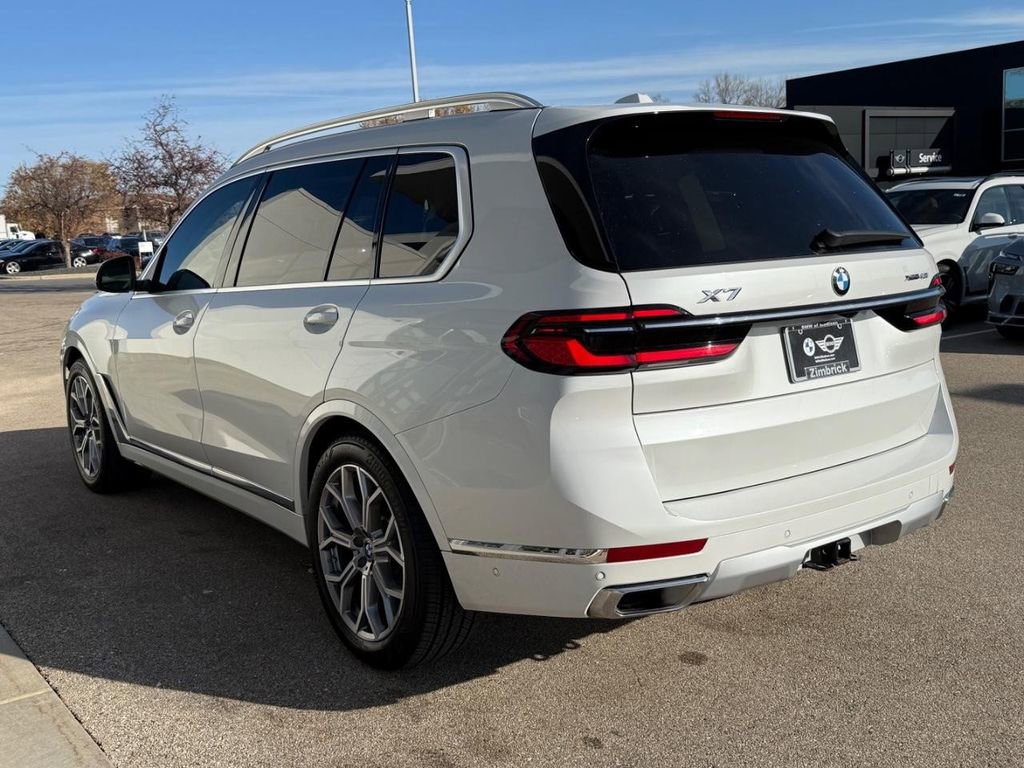 Used 2023 BMW X7 xDrive40i w/ Premium Package image 6