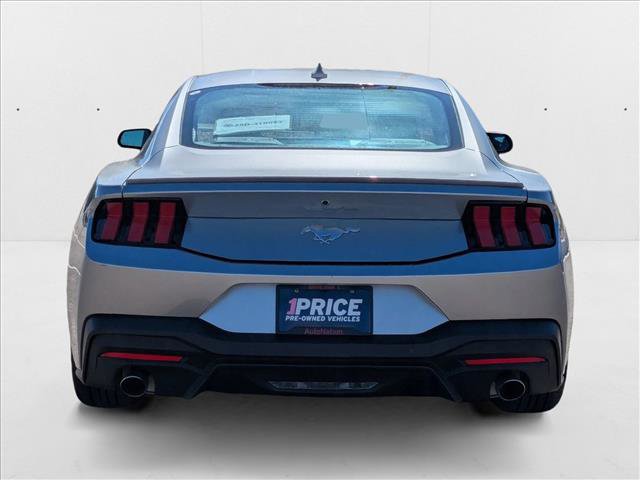 Used 2024 Ford Mustang Premium image 7