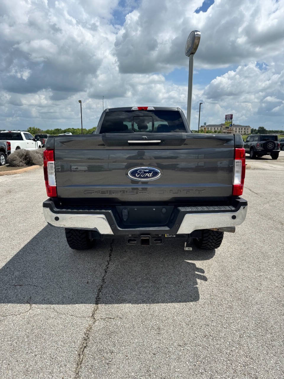 Used 2017 Ford F350 Lariat AWD/4WD image 18