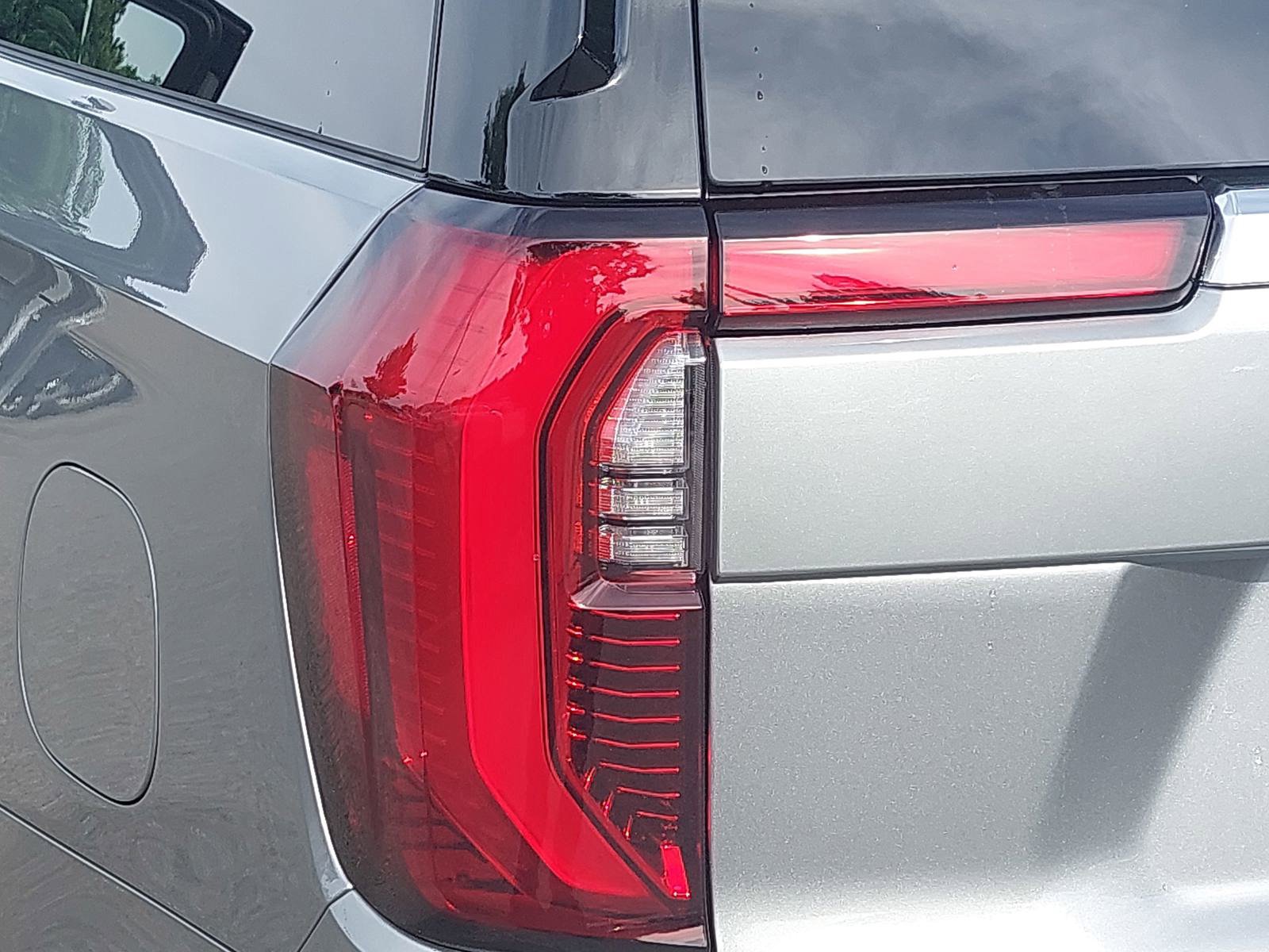 New 2026 GMC Yukon XL Denali w/ Denali Reserve Package AWD/4WD image 31