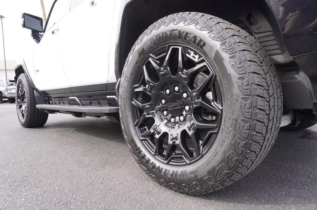 Certified 2025 GMC Hummer EV 2X image 6