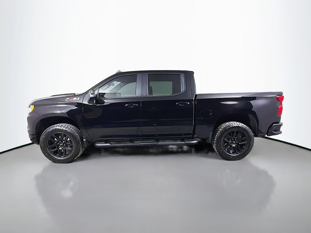 Used 2024 Chevrolet Silverado 1500 LT Trail Boss w/ Convenience Package II AWD/4WD image 9