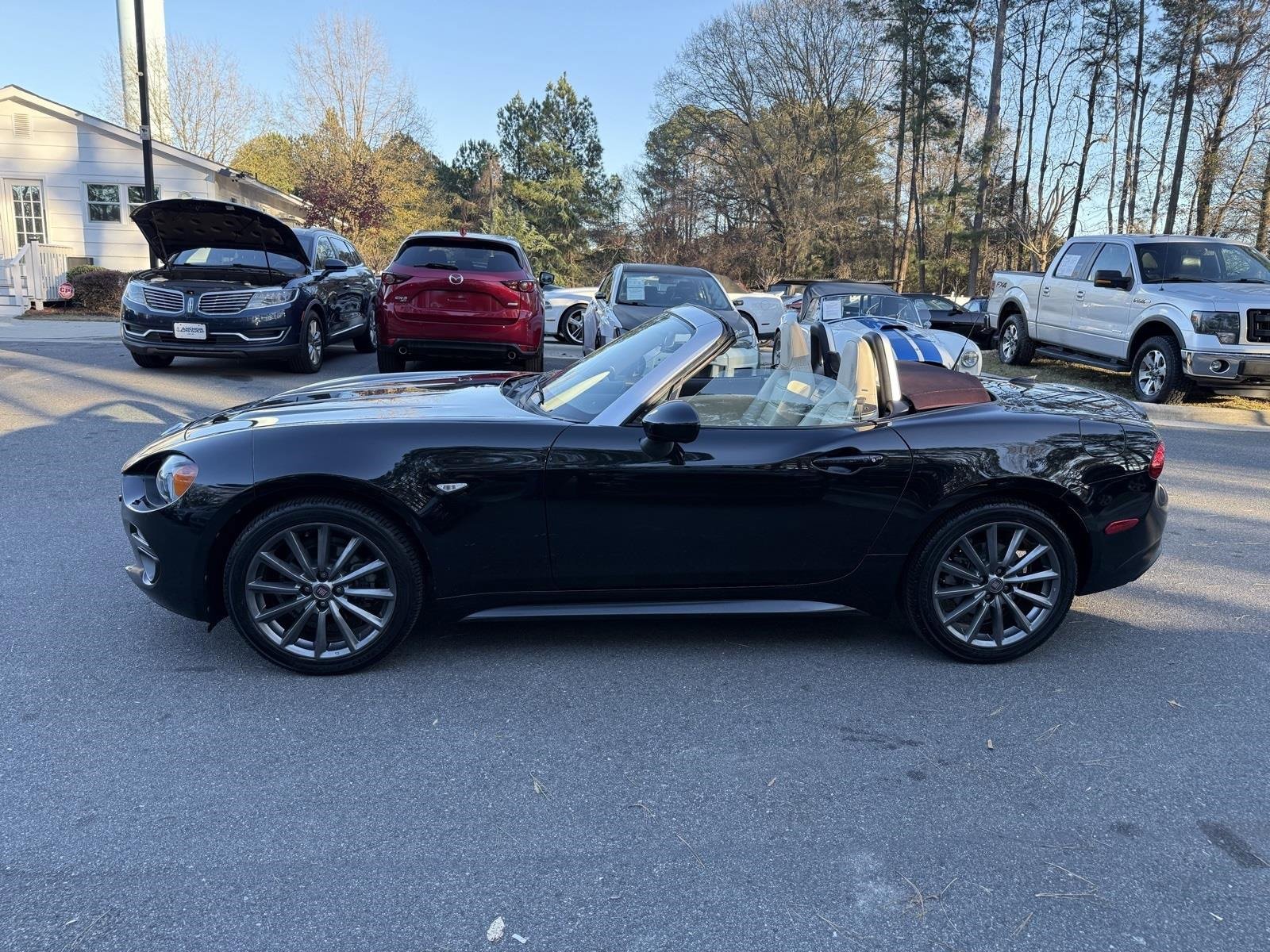 Used 2019 FIAT 124 Spider Lusso image 35