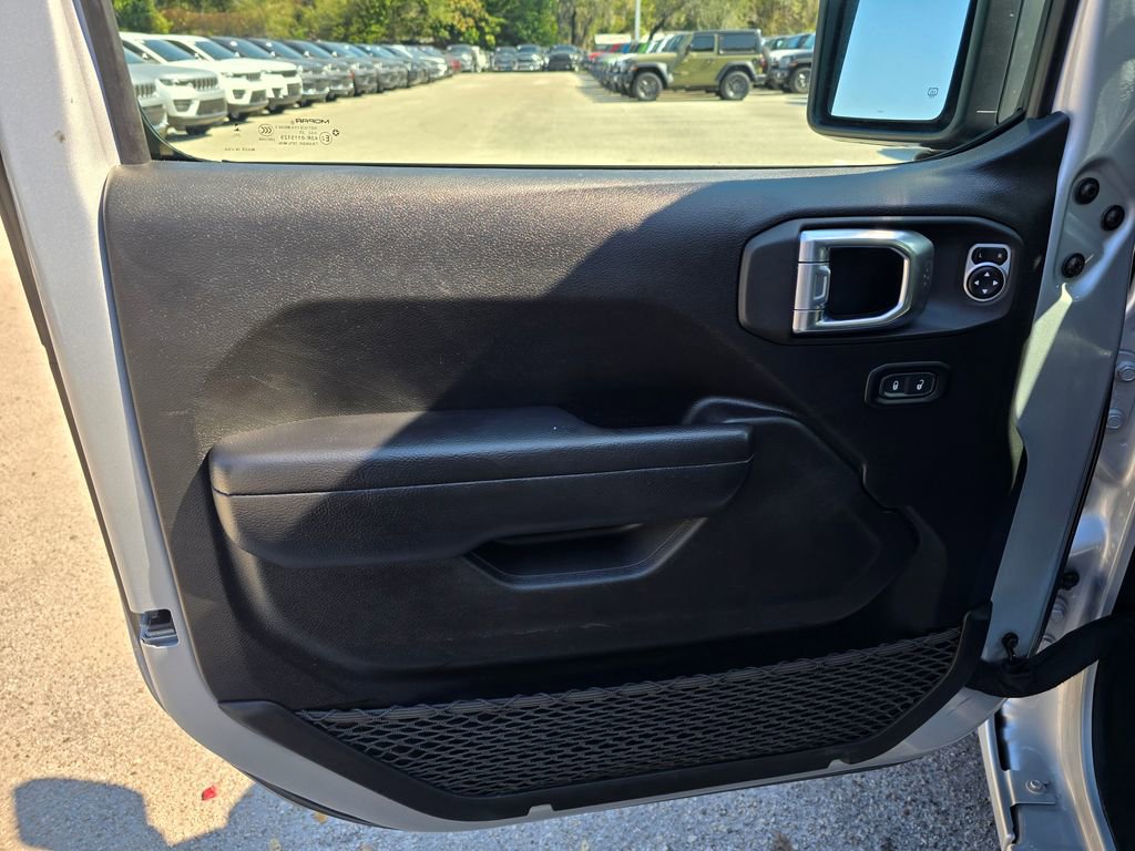 Used 2024 Jeep Wrangler Sport S image 15