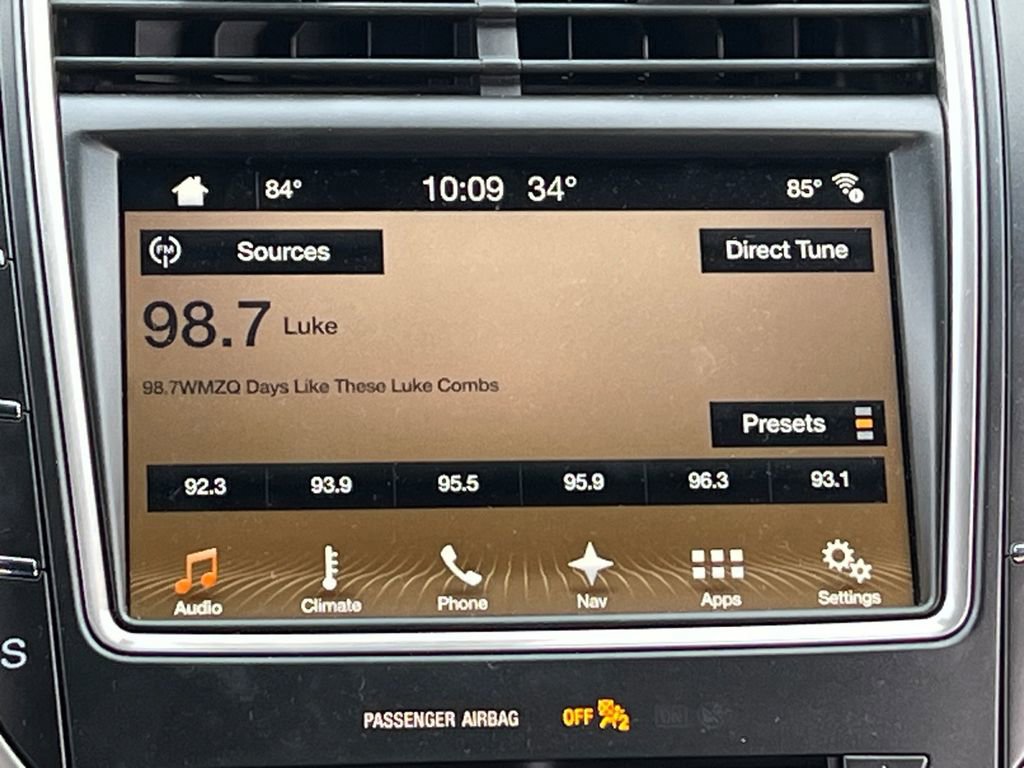 Used 2017 Lincoln MKX Select w/ Select Plus Package image 19