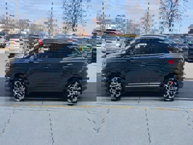 Used 2019 Lincoln MKC Reserve image 4