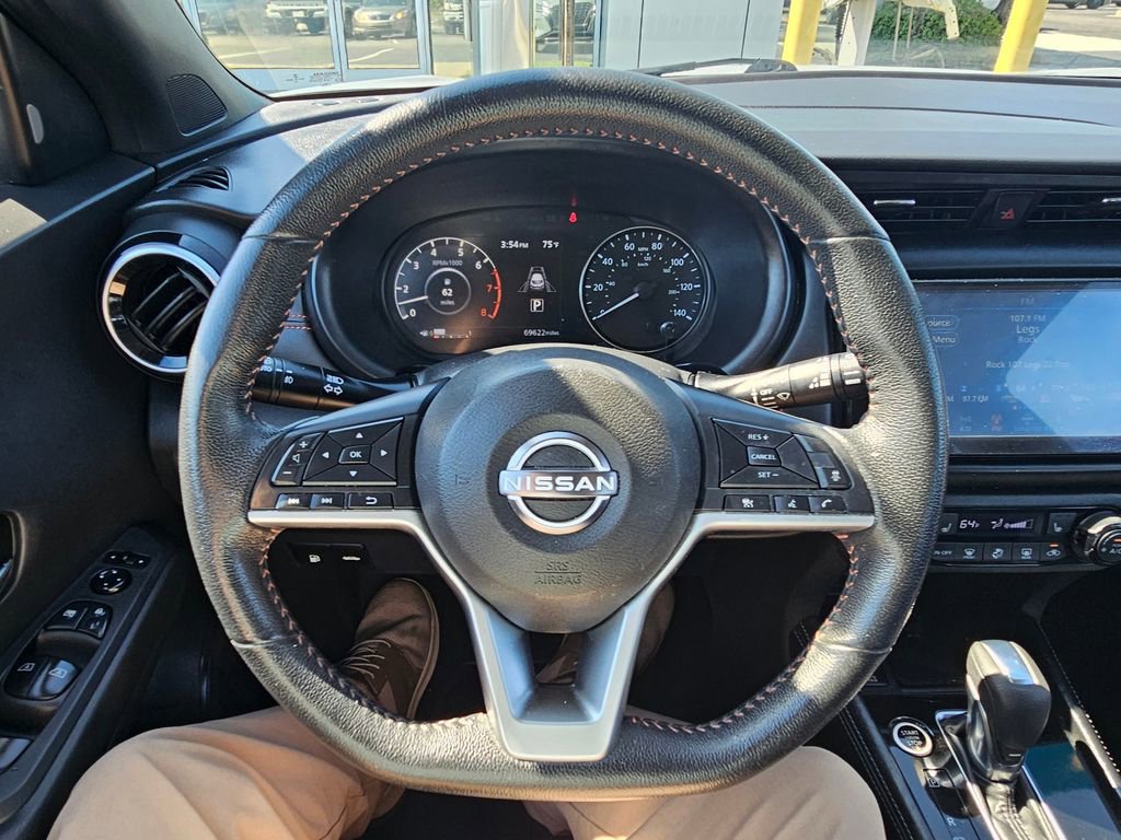 Used 2022 Nissan Kicks SR w/ Premium Package FWD image 19