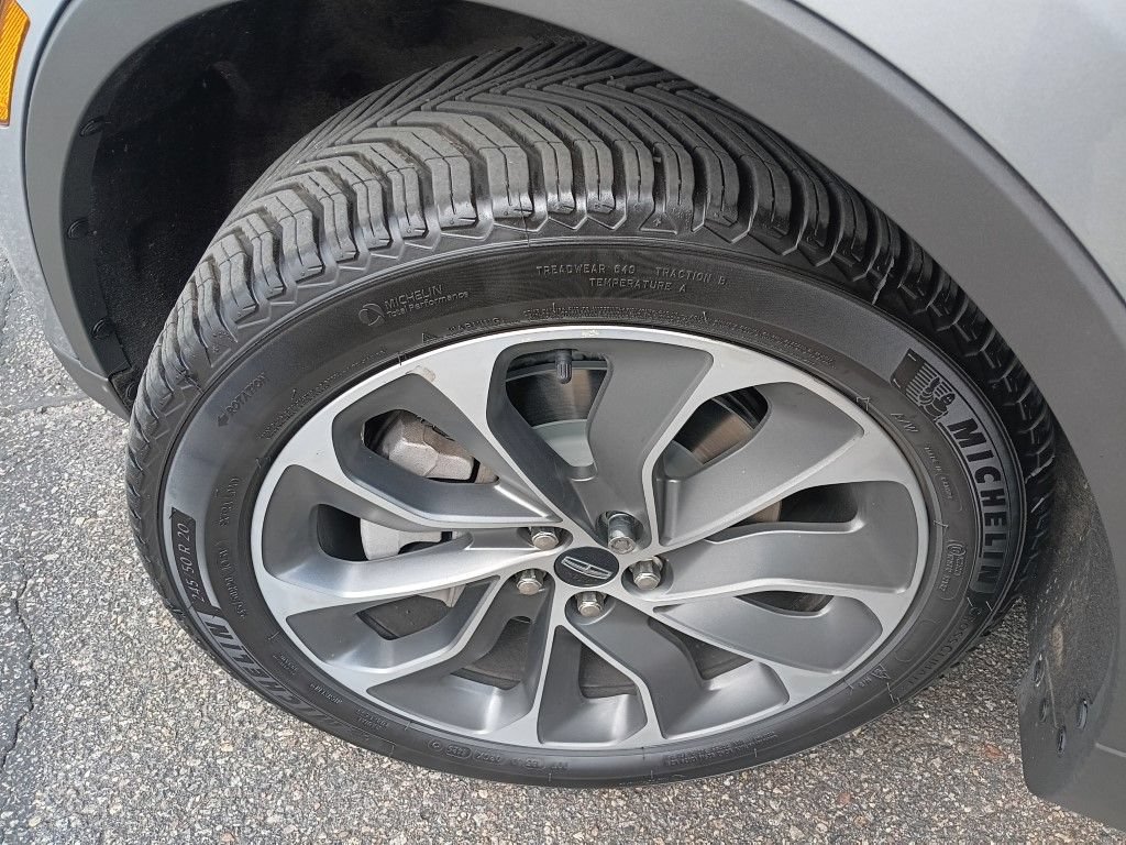 Used 2023 Lincoln Nautilus Reserve AWD/4WD image 31
