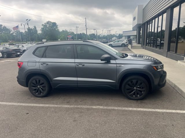 Certified 2023 Volkswagen Taos S FWD image 2