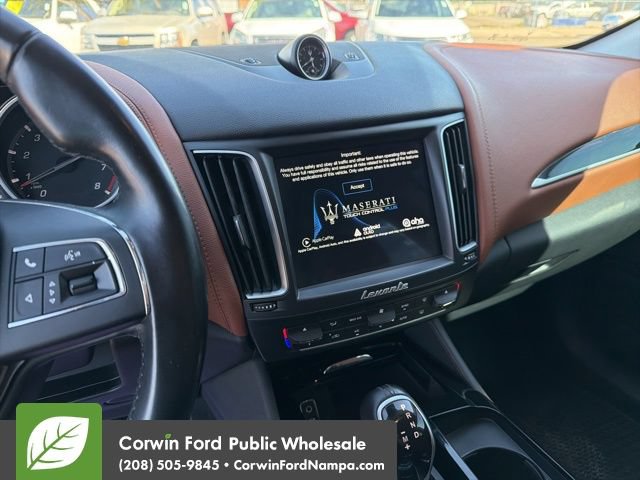 Used 2017 Maserati Levante S AWD/4WD image 16